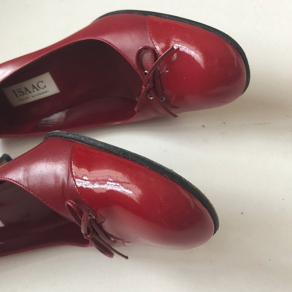 Italian Isaac Mizrahi Red Leather Heels - Picture 6 of 13